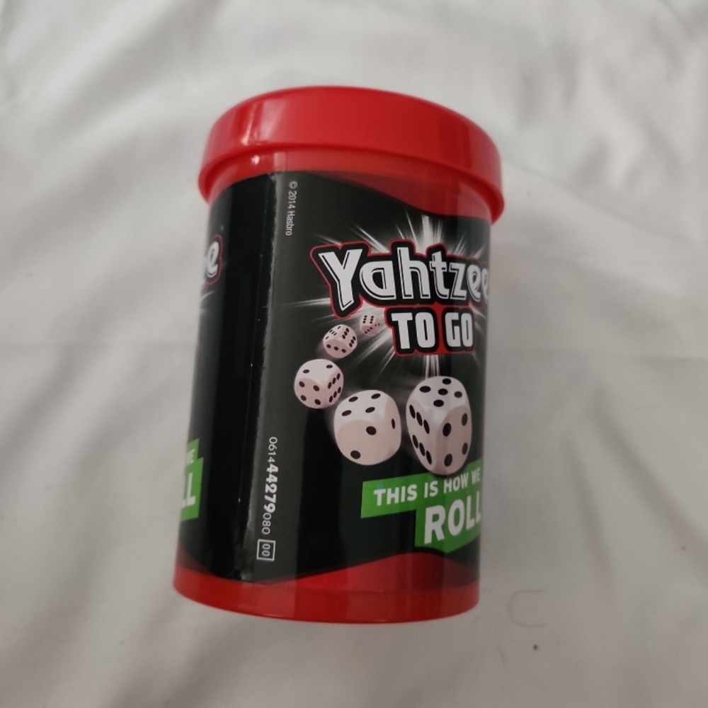 Yahtzee to go hasbro game #KK9